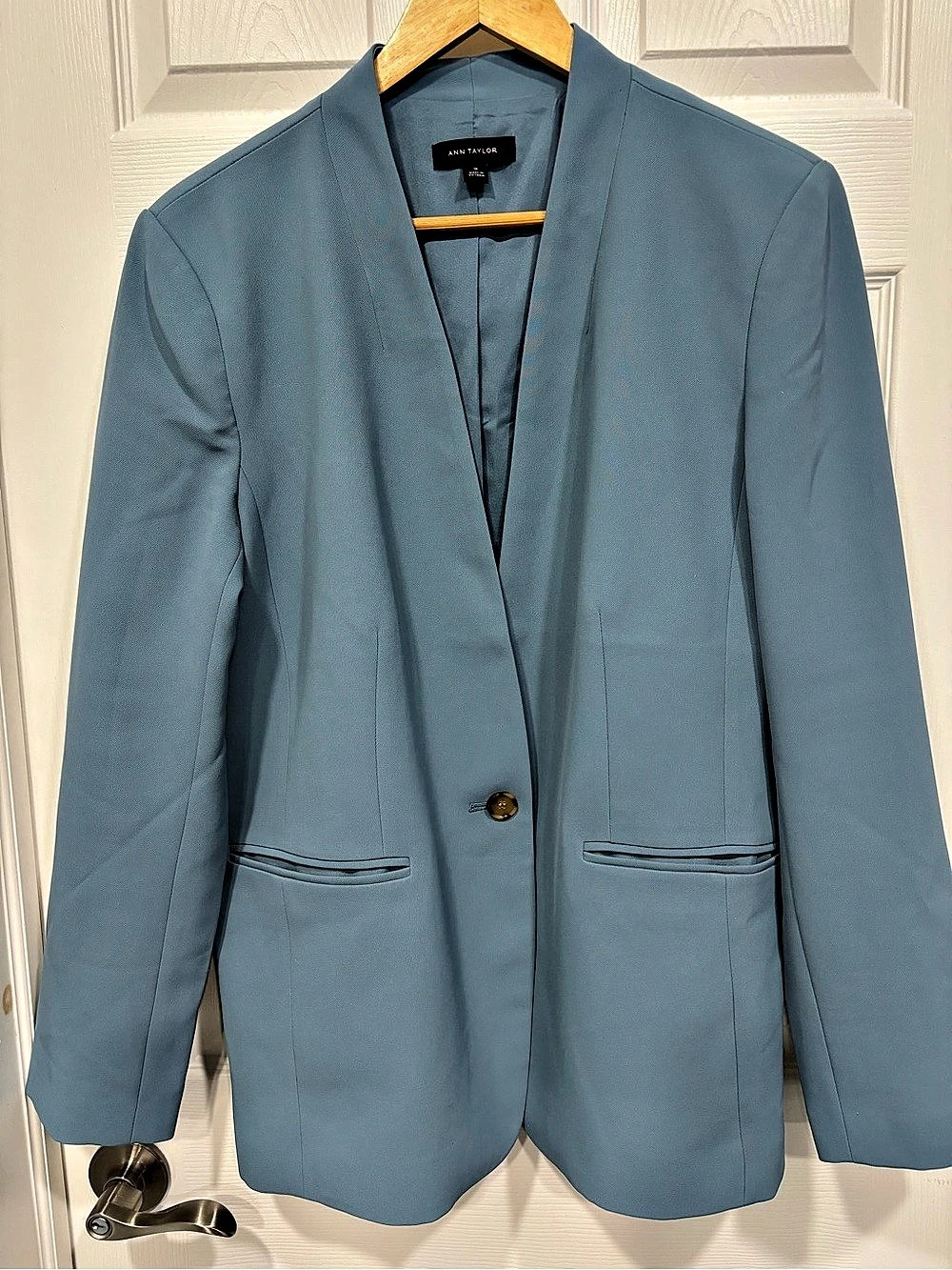 Ann Taylor Blue Blazer Size 16 Like New